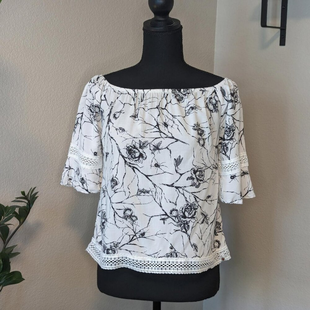 Bless Women's Viscose White Black Floral‎ Spider Lace Blouse